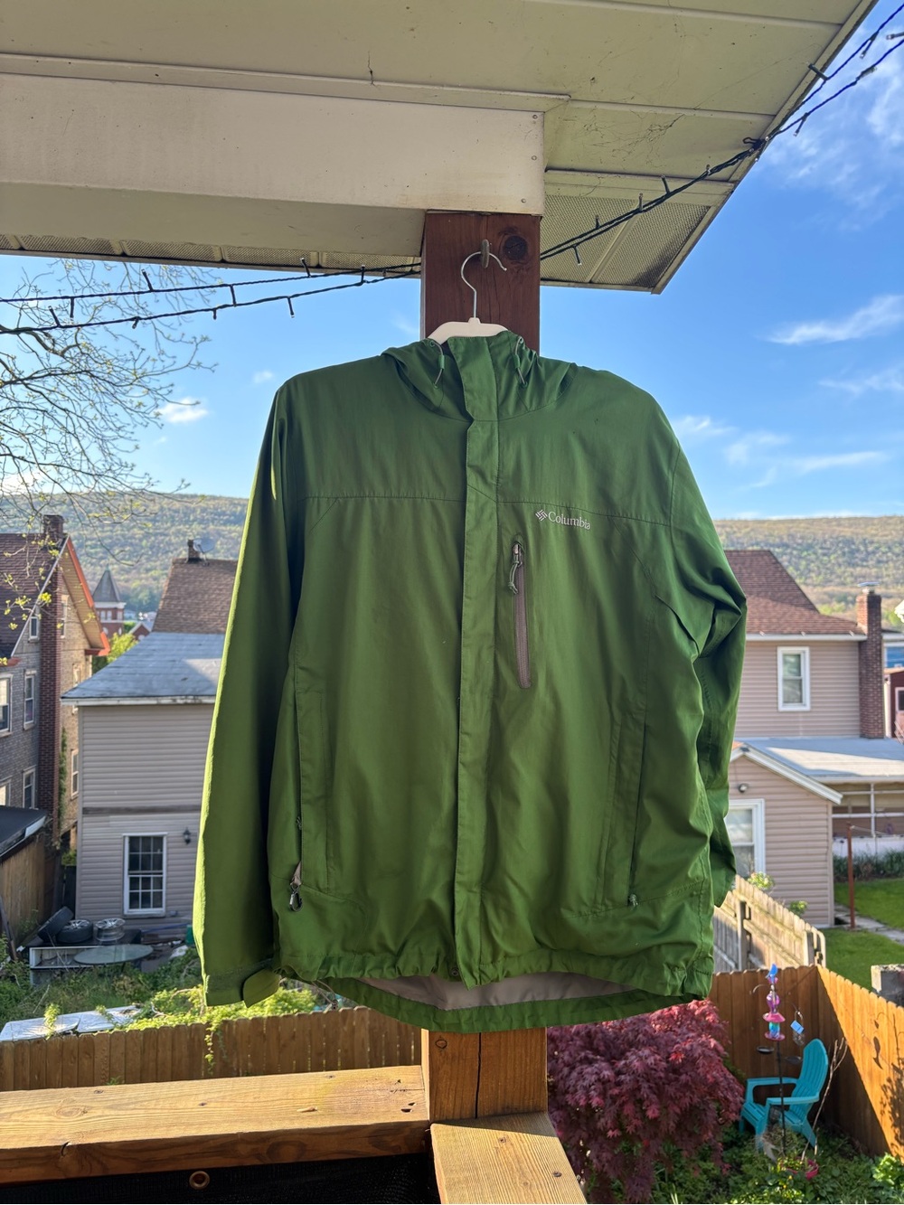 Columbia Men's Olive Green Hooded Raincoat